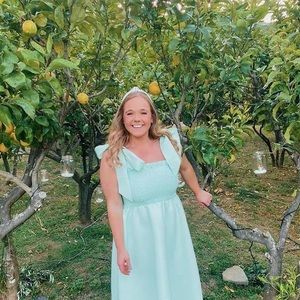 Meet your Posher, Alexandra